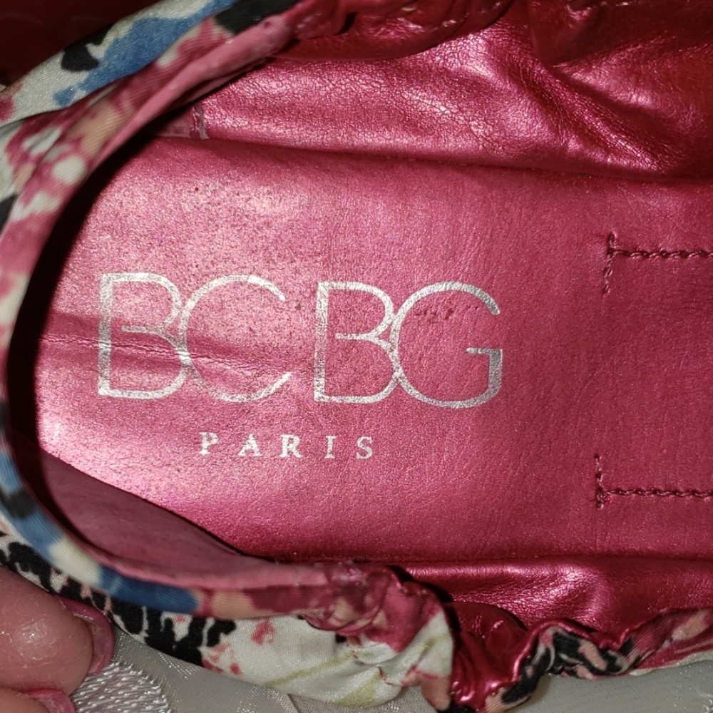 Comfy BCBG Magie Ballet Flats 9.5 - Picture 2 of 8
